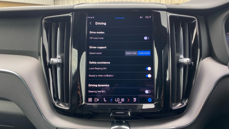 Volvo Xc60 2.0 B5P R DESIGN 5dr AWD Geartronic Petrol Estate